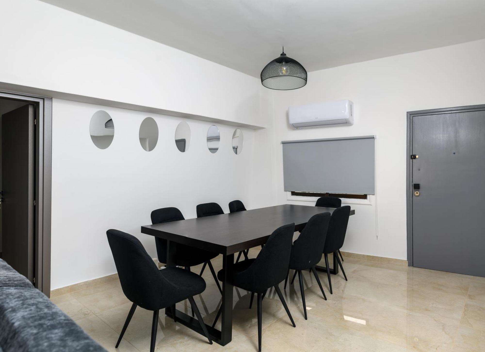 Ollies 3 Bedroom Apartment Larnaka Exterior foto